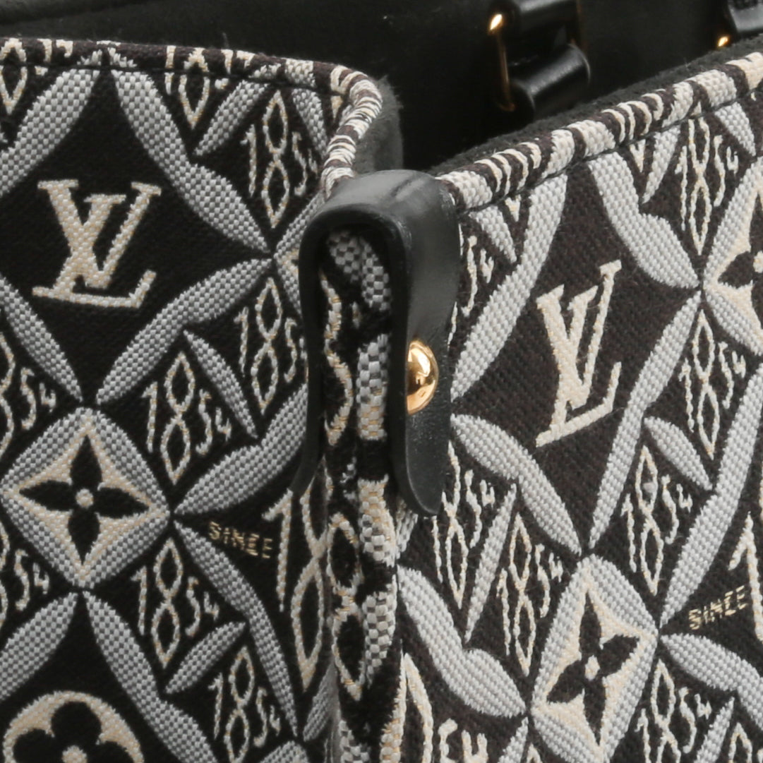 LOUIS VUITTON Since 1854 OnTheGo GM Tote - Navy
