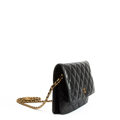 CHANEL Quilted Wallet on Chain - Black