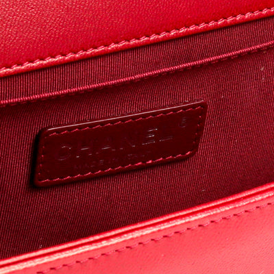 CHANEL Medium Boy Bag - Red