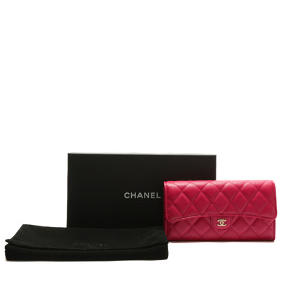 CHANEL CC Gusset Classic Flap Wallet Pink Caviar