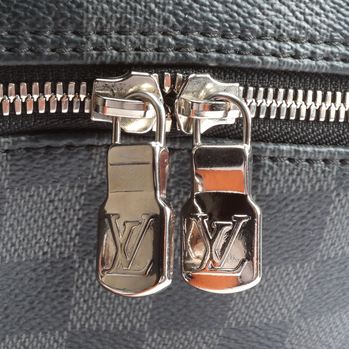 Louis Vuitton Damier Graphite Michael Backpack NV2, myGemma