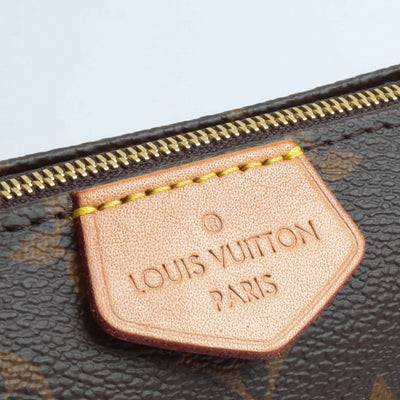 LOUIS VUITTON Multi Pochette Accessoires