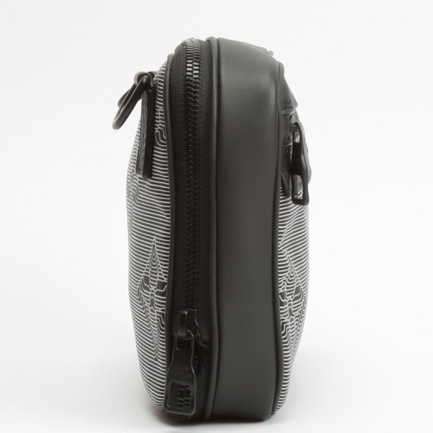 LOUIS VUITTON Limited Edition Expandable 2054 Messenger Bag