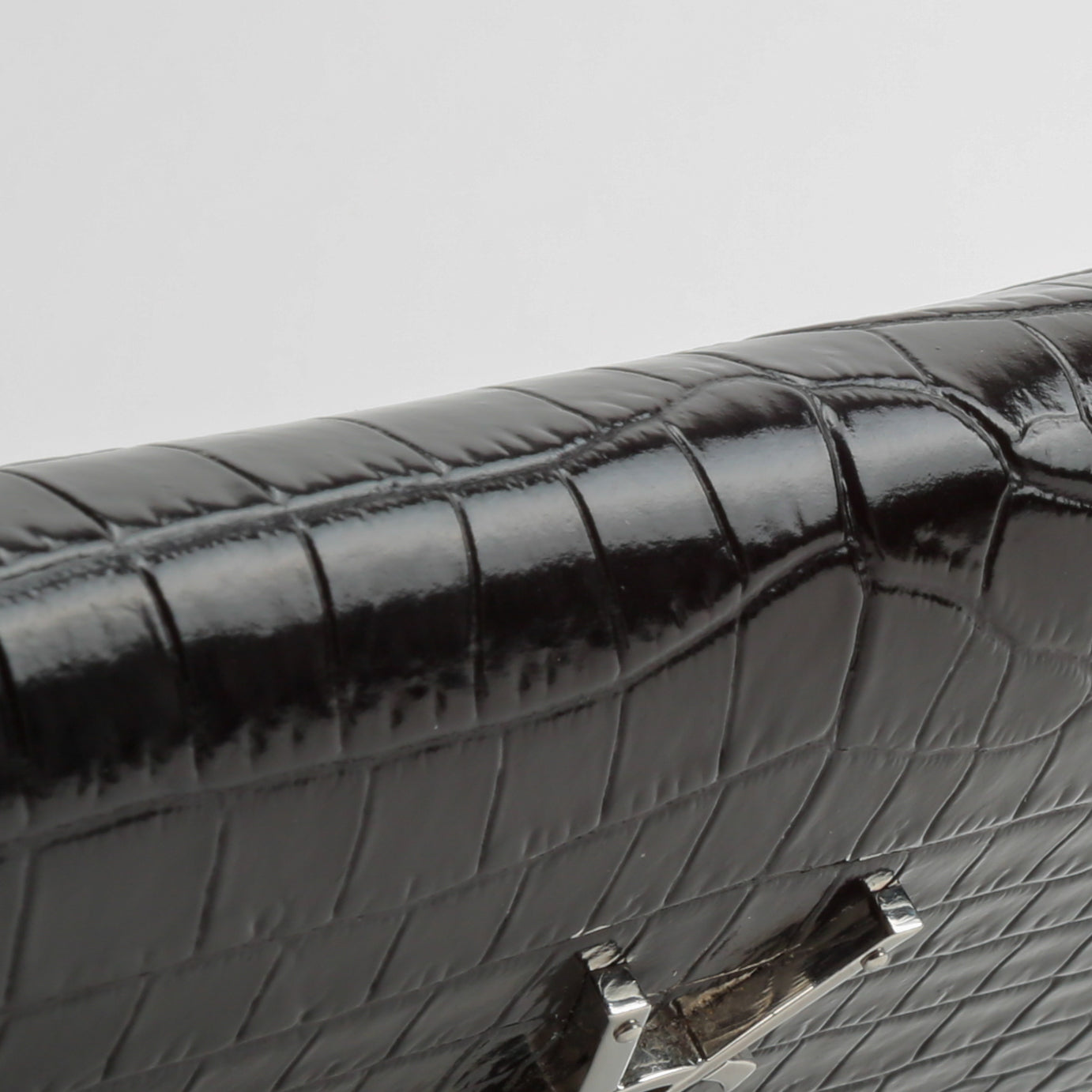 SAINT LAURENT Croc Embossed Uptown Chain Wallet - Black