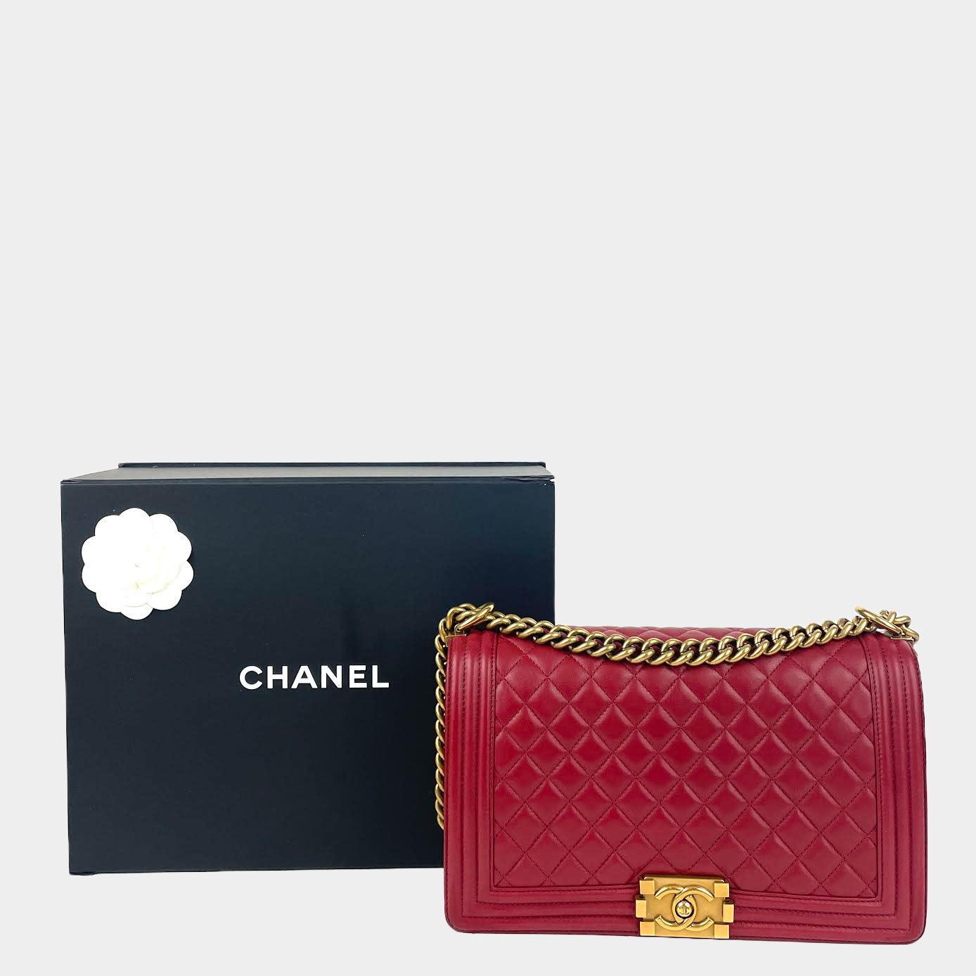 Chanel New Medium Boy Bag - Burgundy