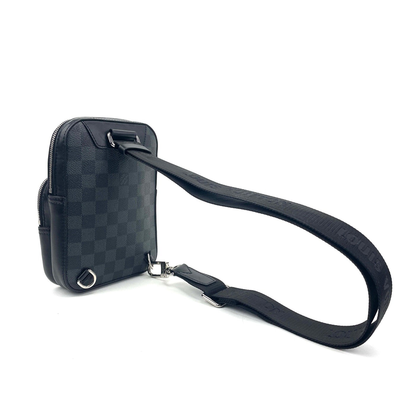 Louis Vuitton - Authenticated Avenue Sling Bag - Leather Black Plain for Men, Good Condition
